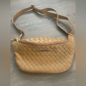 The Sidekick by Poppy & Peonies